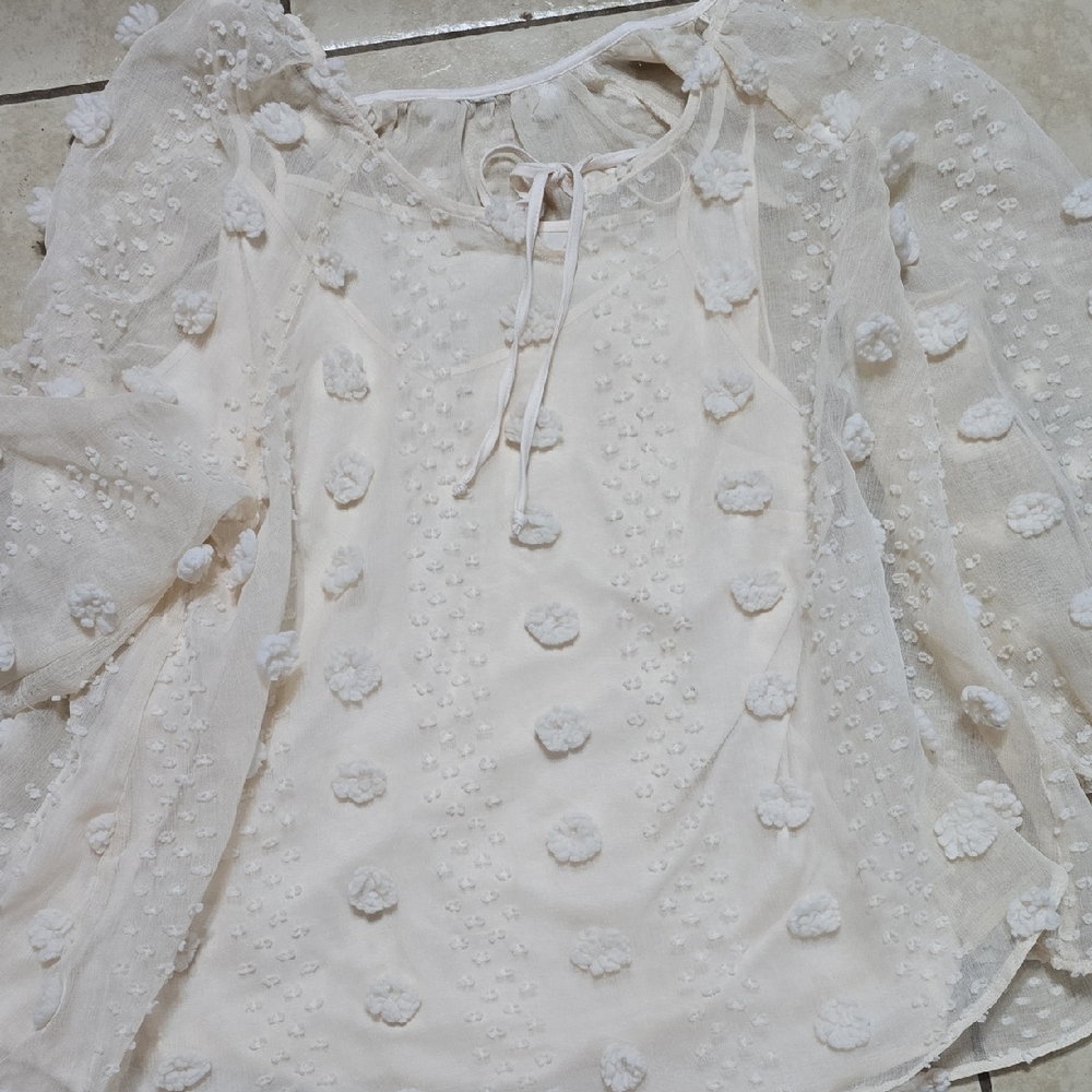 Cream Women's Top with Textured Design**** READ DESCRIPTION FOR SIZE***